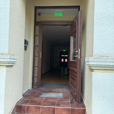 Mazoji Zuvedra Appartement